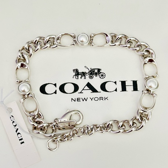 💰SOLD💰Coach Signature Kissing C's Bracelet - Picture 9 of 11